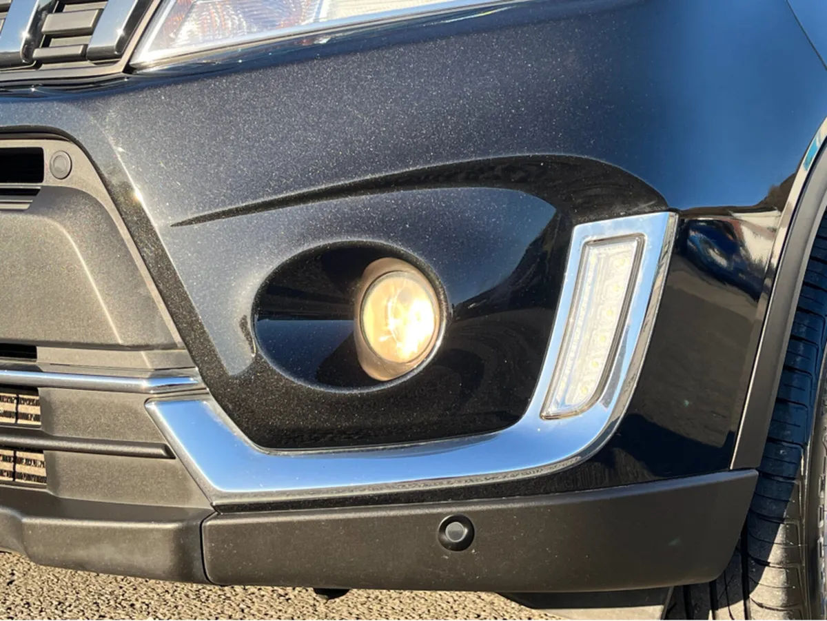 Suzuki Vitara 1.4 BOOSTERJET HYBRID S SZ5 5DR - Image 3