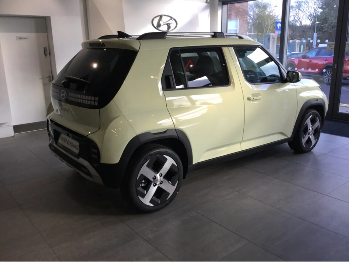 Hyundai INSTER EV Elegance 49Kwh - Image 3