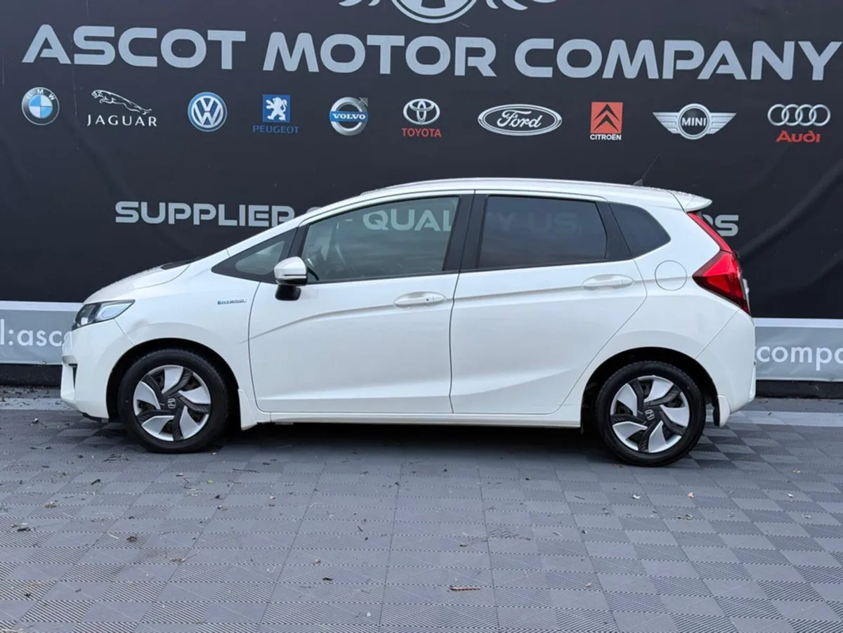 Honda Fit Honda fit hybrid 2015 - Image 4