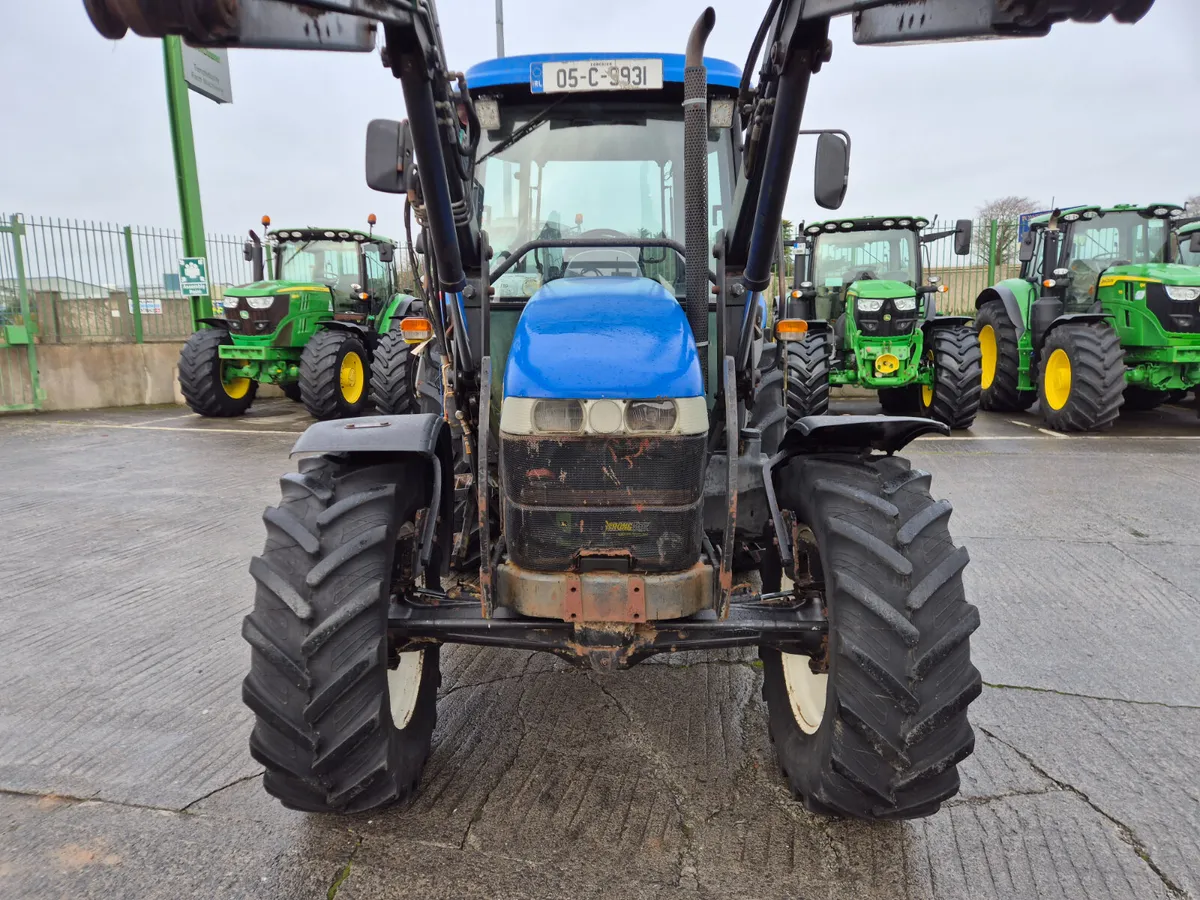 New Holland TD95D 2005 - Image 4