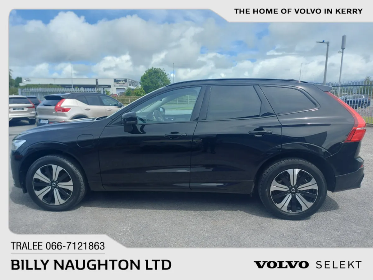 Volvo XC60 T6 PHEV PLUS DARK AWD 5DR AUTO - Image 4