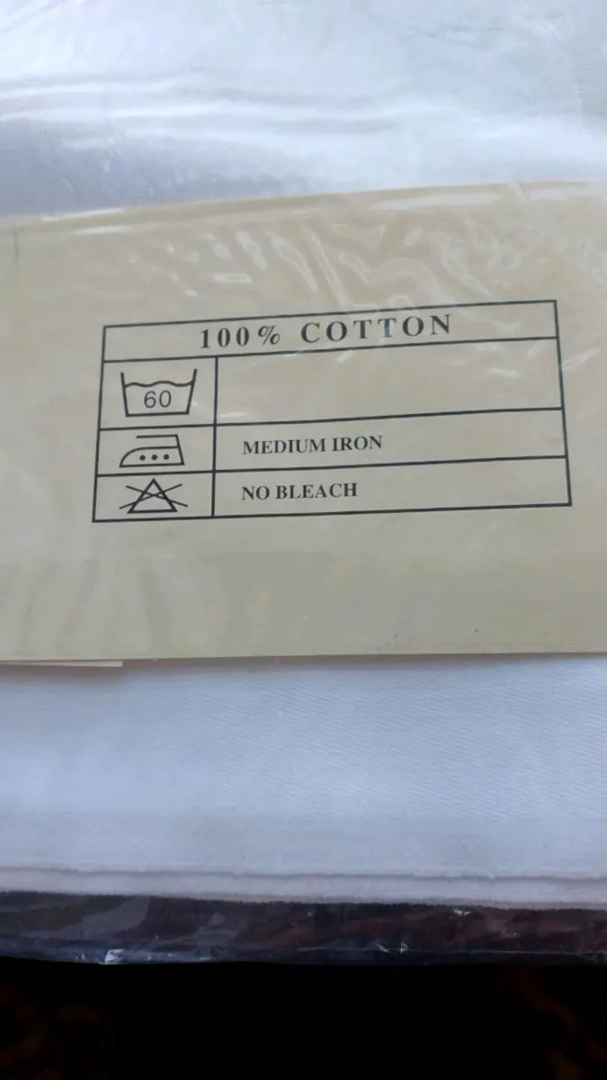 Vintage DAMASK Tablecloth - Image 3