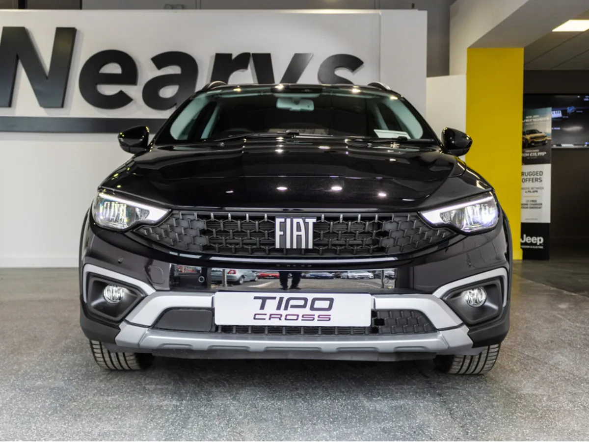 Fiat Tipo CROSS 1.5 MHEV 130HP - Image 2