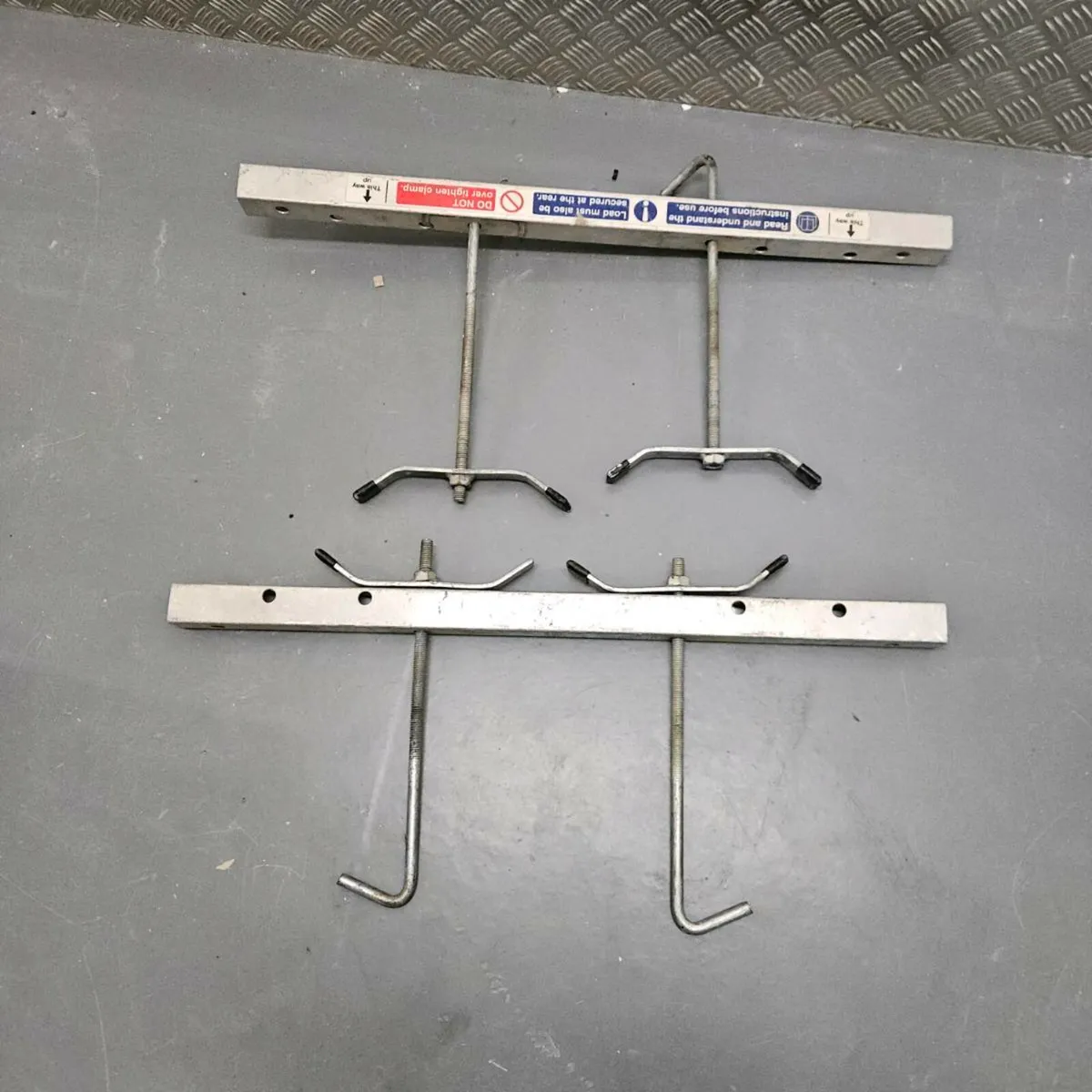 Roof rack ladder clamps - Image 2