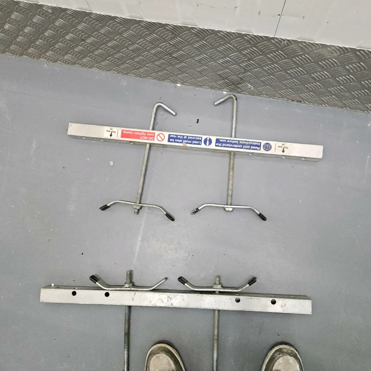 Roof rack ladder clamps - Image 3