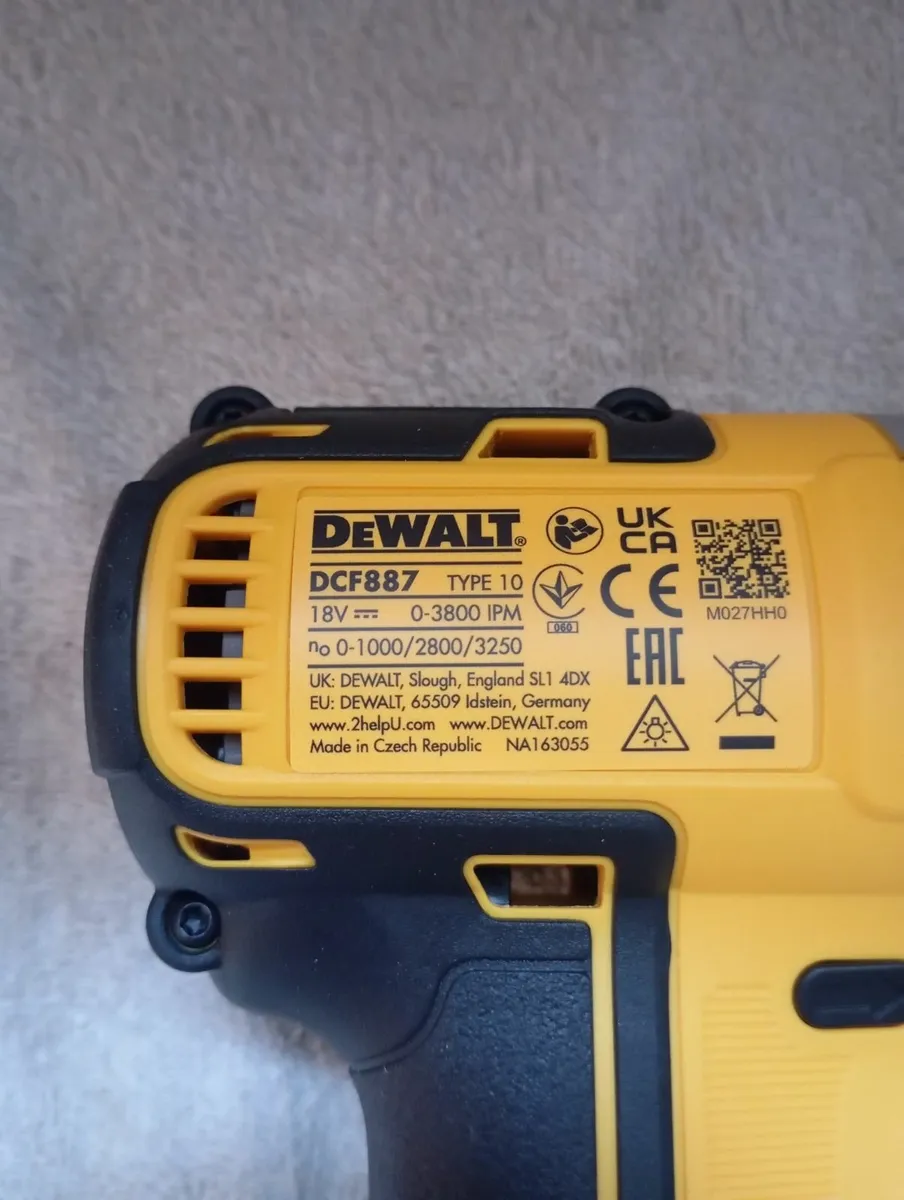 DeWalt dcf887 Impact Driver - Image 3