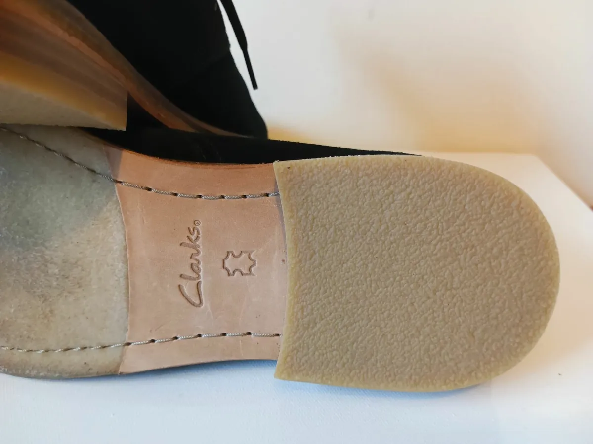 Clarks boots for men - Image 4