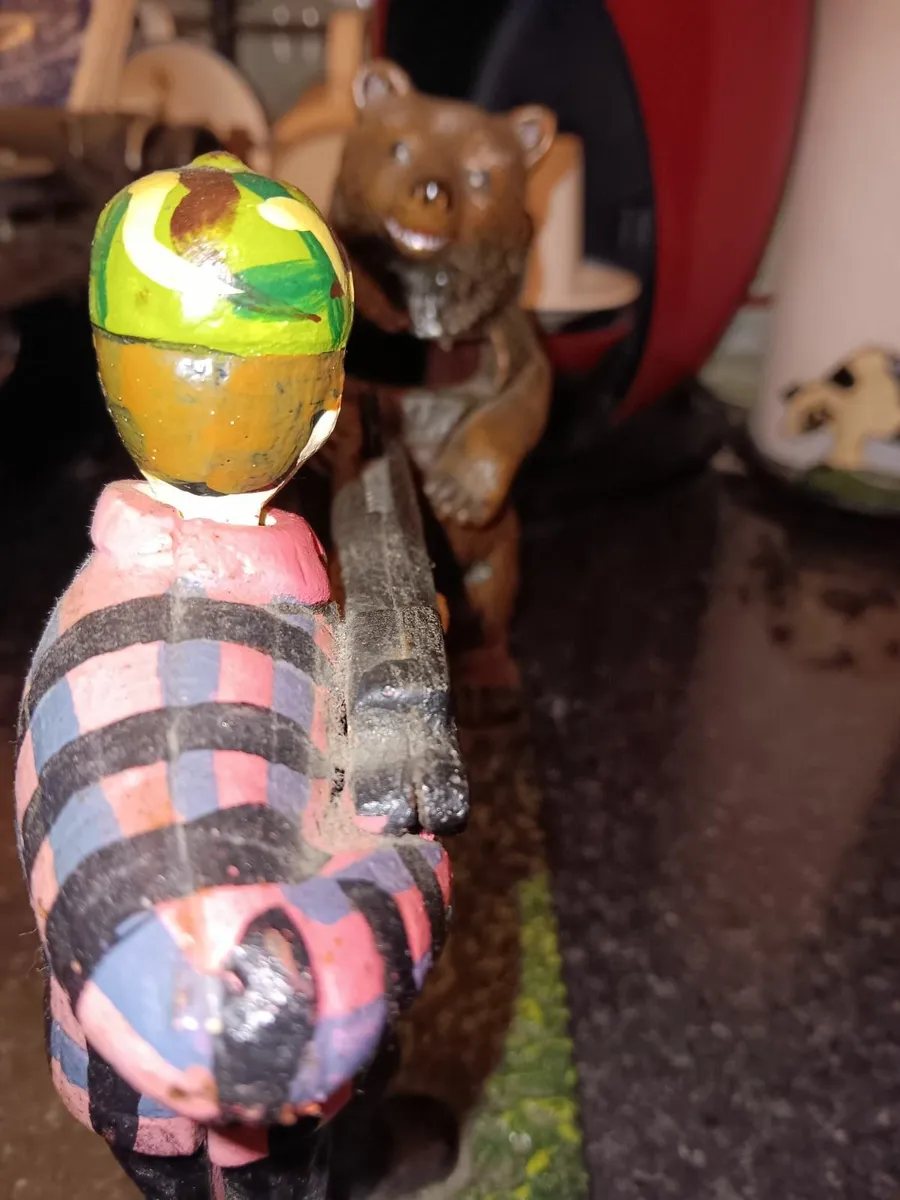 Cast iron money box - Image 1