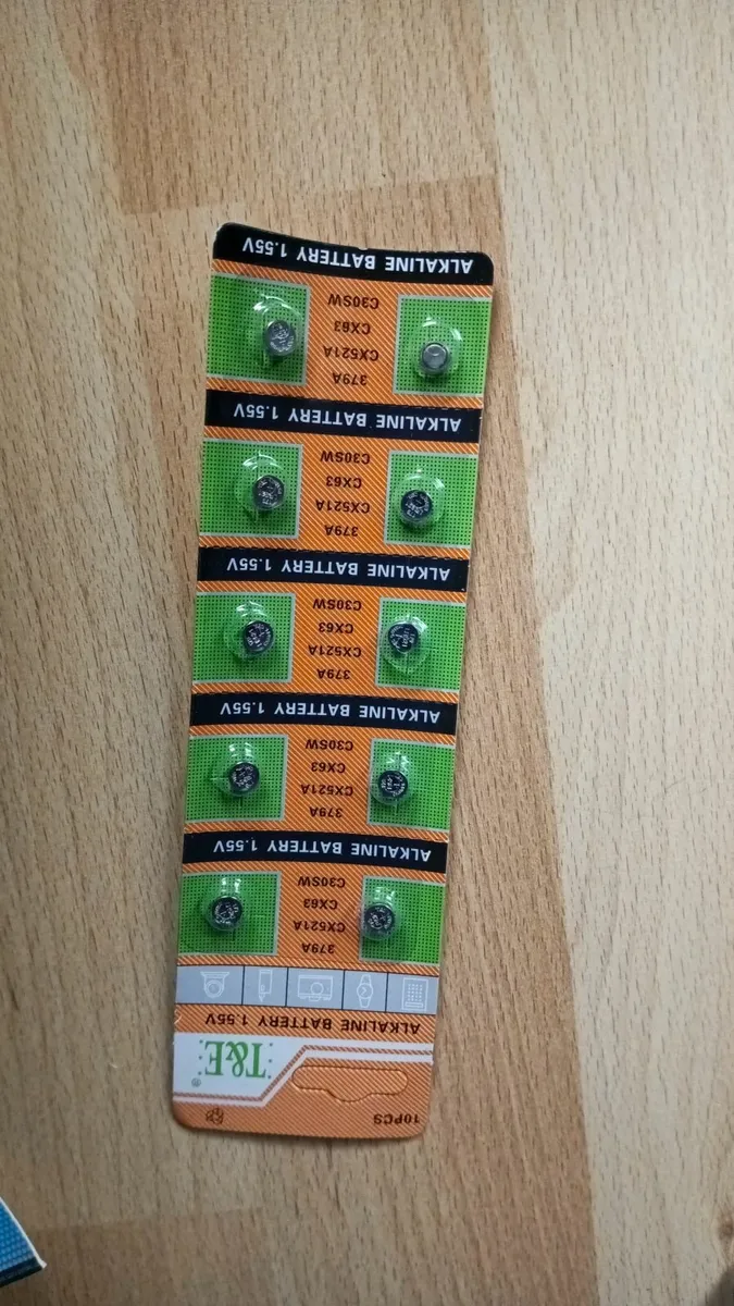 Set of 1.55v watch Batteries - Image 2