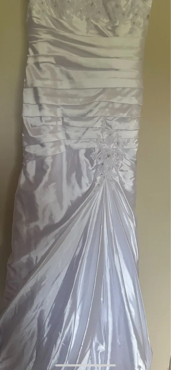 Dream wedding dress - Image 2