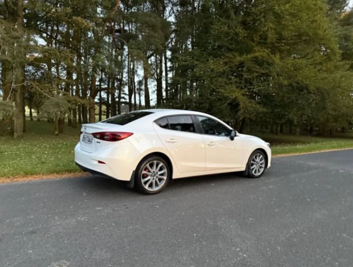 Mazda 3 Diesel Saloon Platinum - Image 4