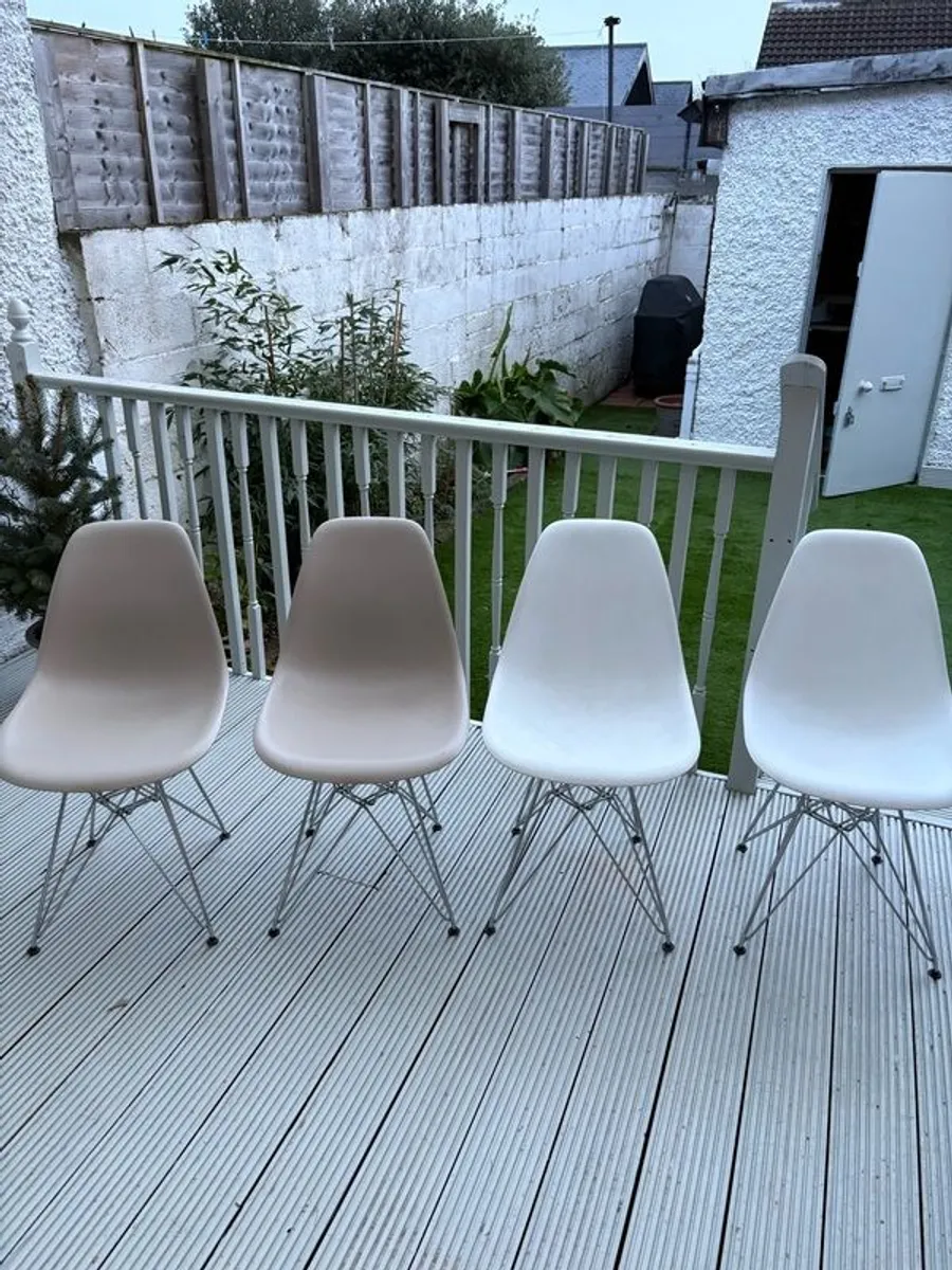 kitchen chairs - Image 1