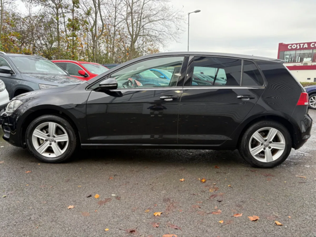 Volkswagen Golf 1.2 PETROL COMFORTLINE AUTO - Image 4