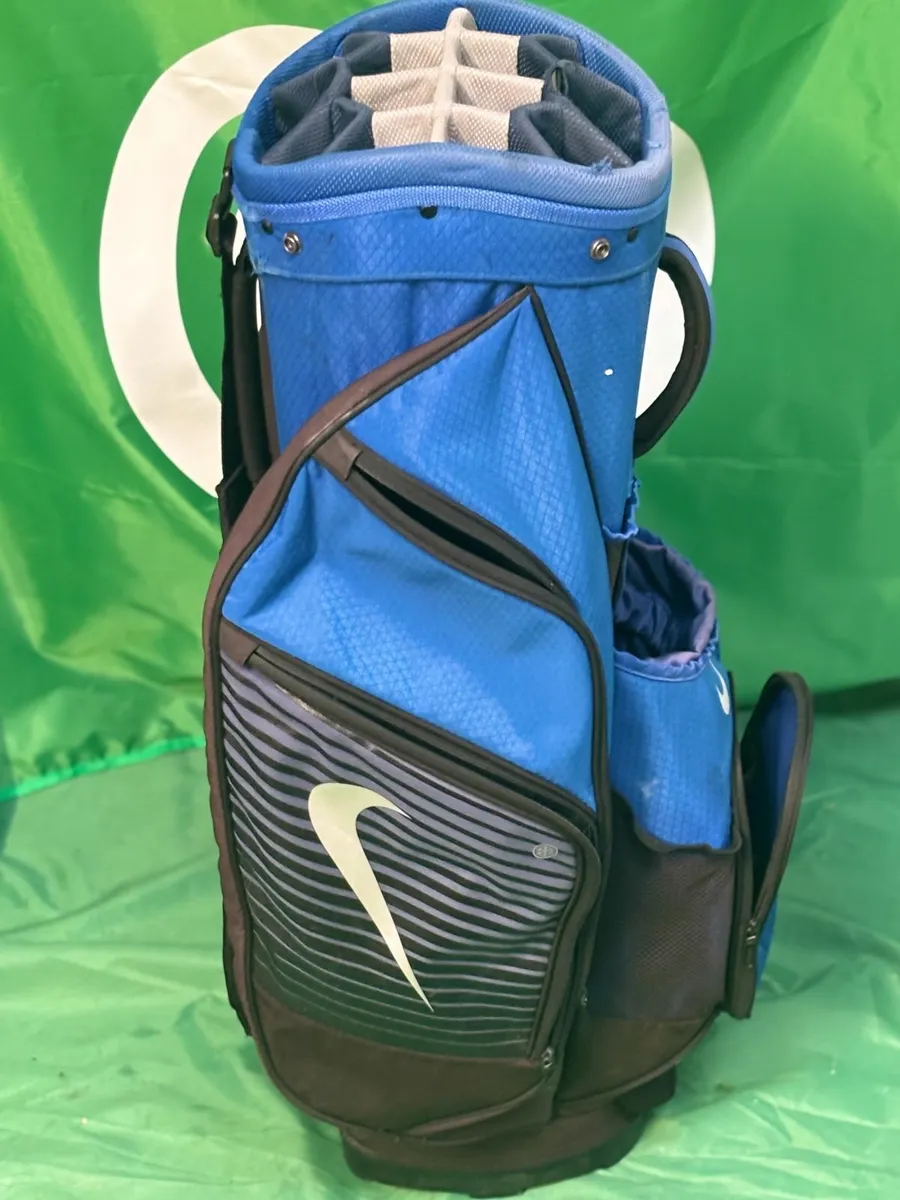 Nike Trolley Bag — €80 - Image 4