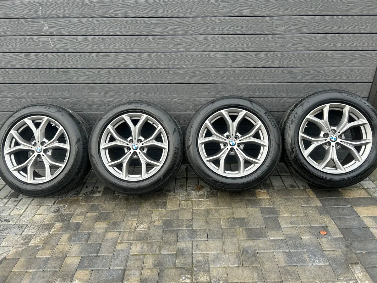 19” GENUINE BMW X5 ALLOY WHEELS & TYRES - Image 2