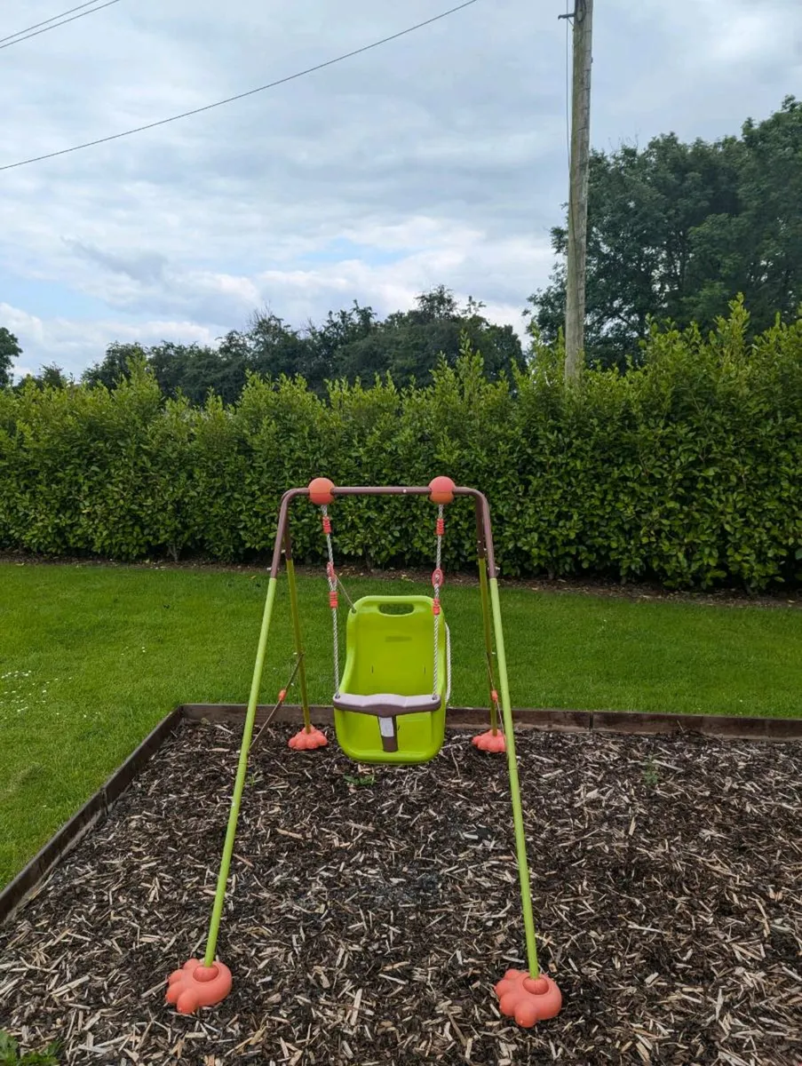 Kids swing - Image 1