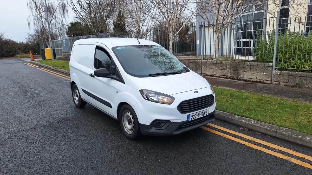 Ford Transit Courier 2022 - Image 1
