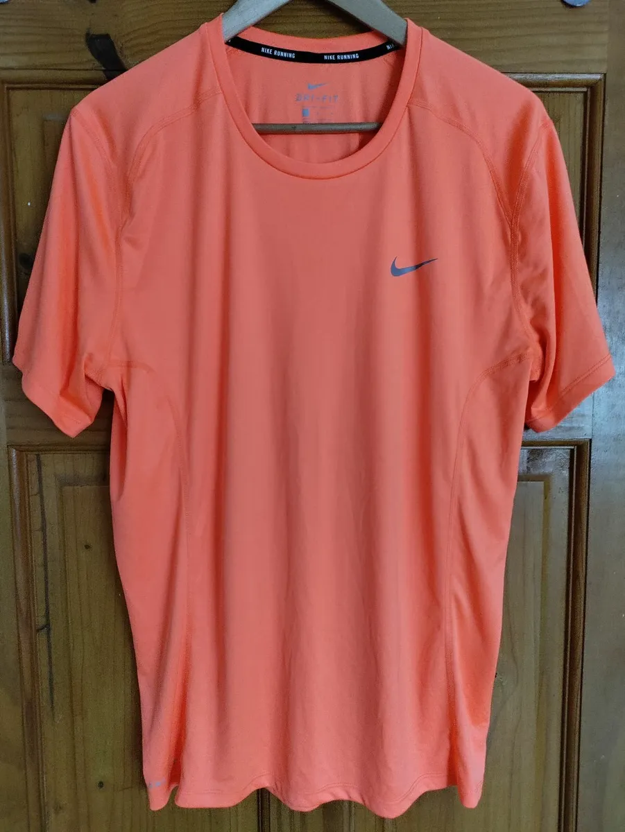 Nike Running T-shirt L New - Image 1