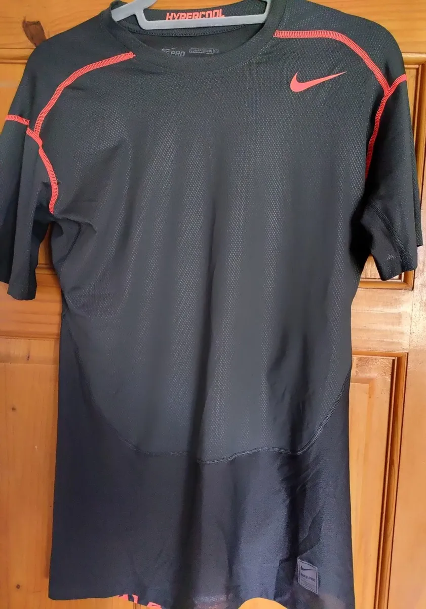 Nike Pro Combat Hypercool XL - Image 2