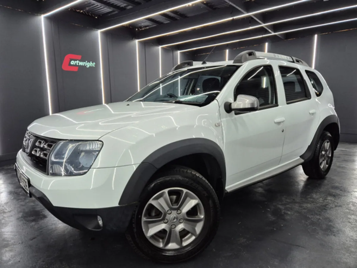 Dacia Duster SIGNATURE 1.5 DCI 110 4 4DR - Image 1