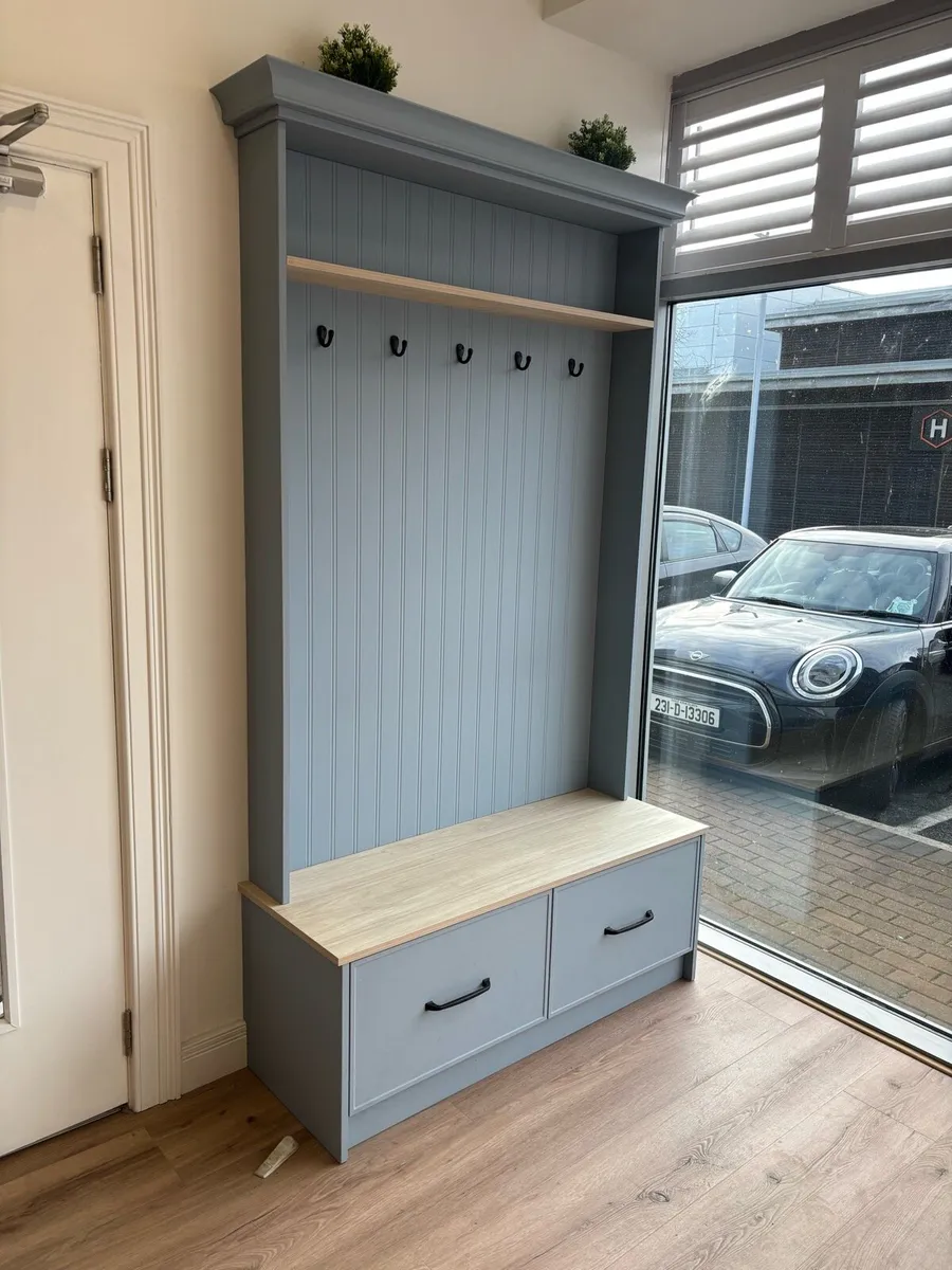 Hallway storage bench - Image 1