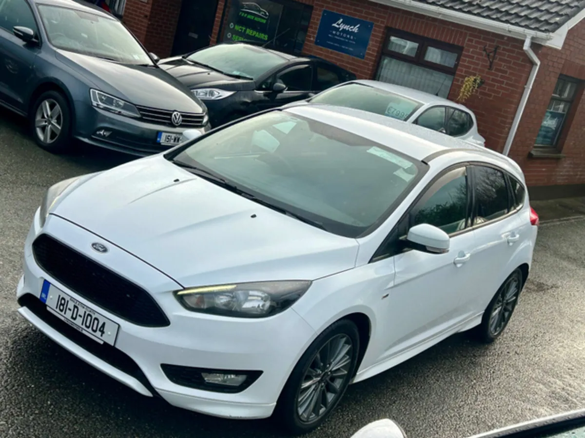 Ford Focus ST-LINE 1.5 TD 120PS 6SPEED 4DR - Image 4