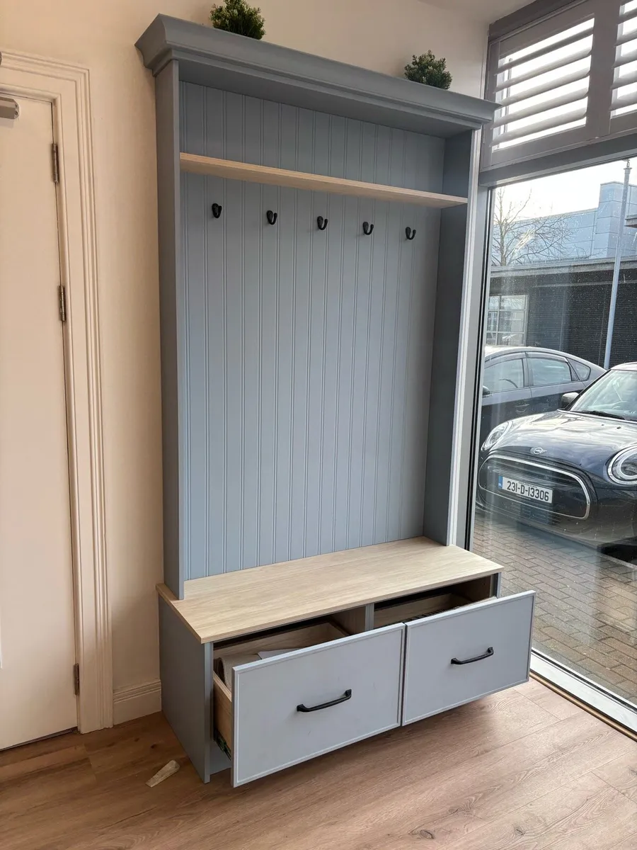 Hallway storage bench - Image 3