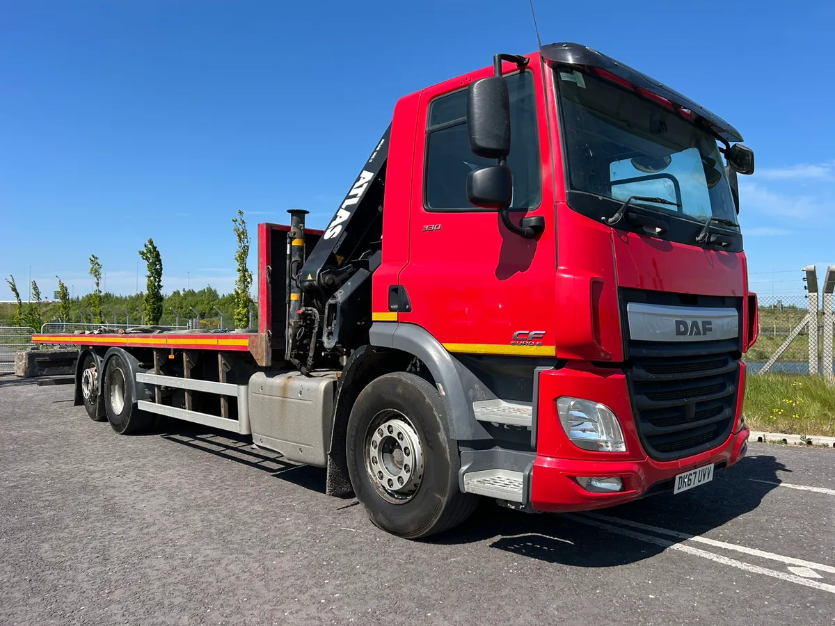 Daf 330 6x2 Flat Atlas Crane - Image 1