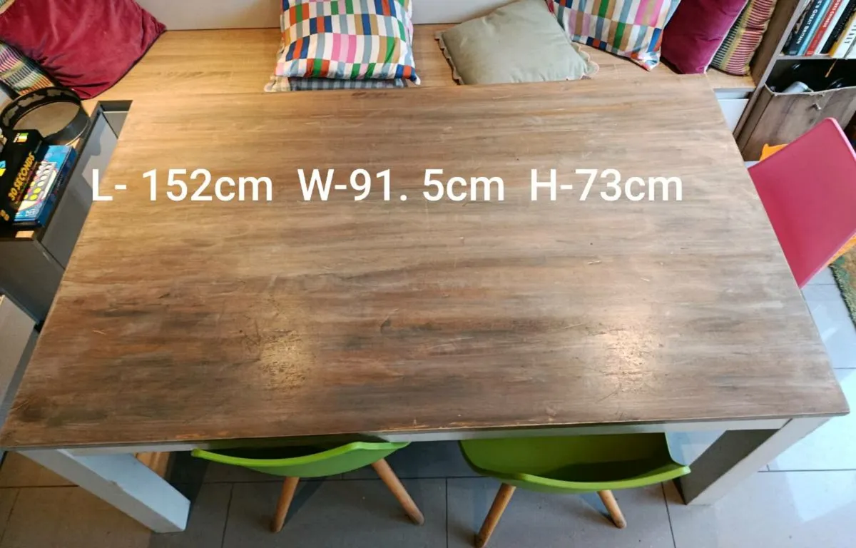 Kitchen/ Dining Table. - Image 1