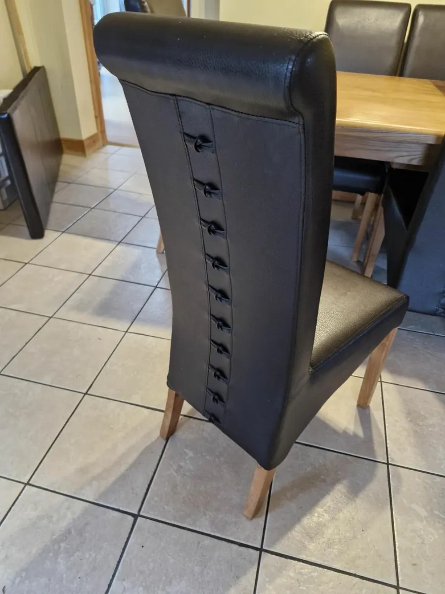 Dining Table with 8 chairs - Image 4