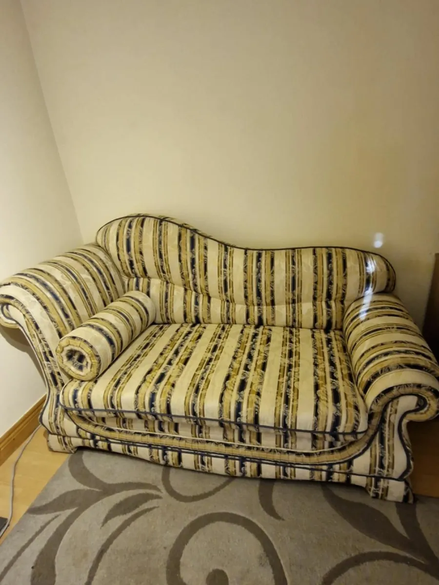Chaise Lounge - Image 1