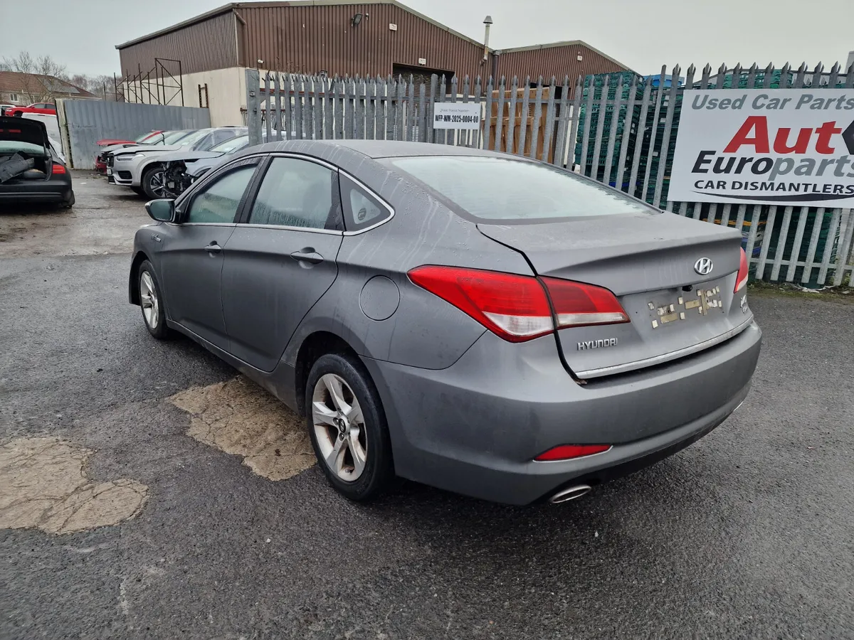 14 HYUNDAI I40  1.7 CRDI (D4FDD) FOR BREAKING - Image 4