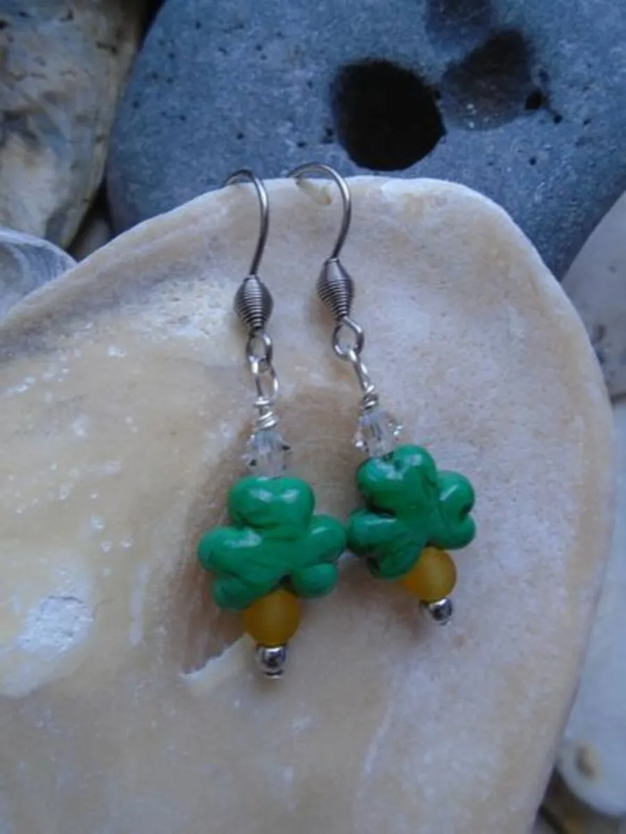 Shamrock jewellery set. Necklace St. Patrick's Day - Image 2