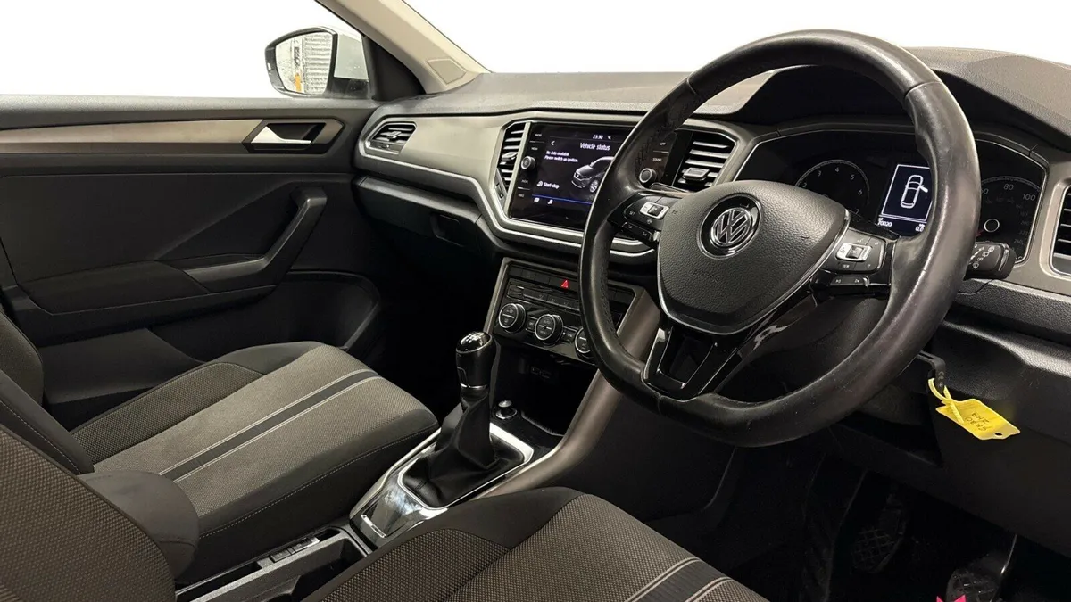 Volkswagen T-roc Hatchback SE - Image 4