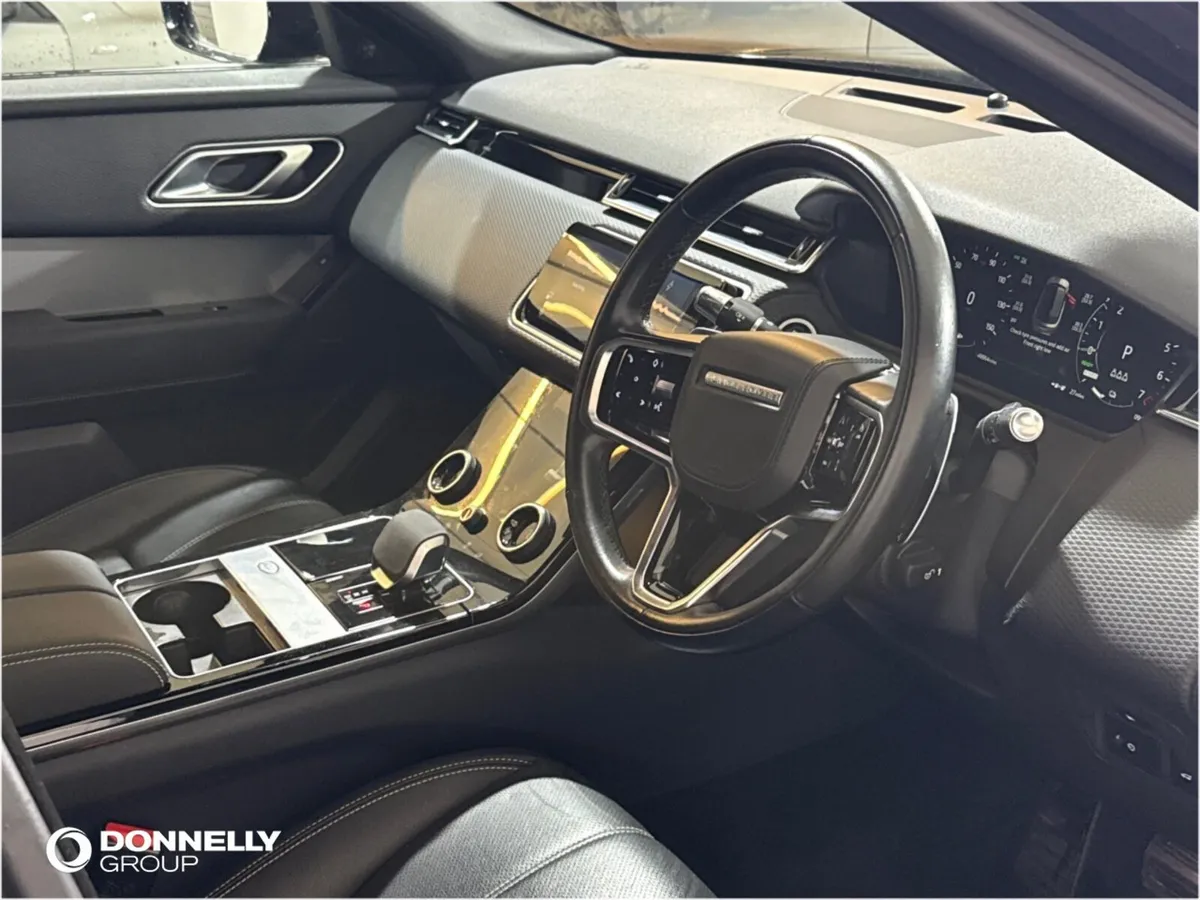 Land Rover Range Rover Velar Estate R-Dynamic SE - Image 4