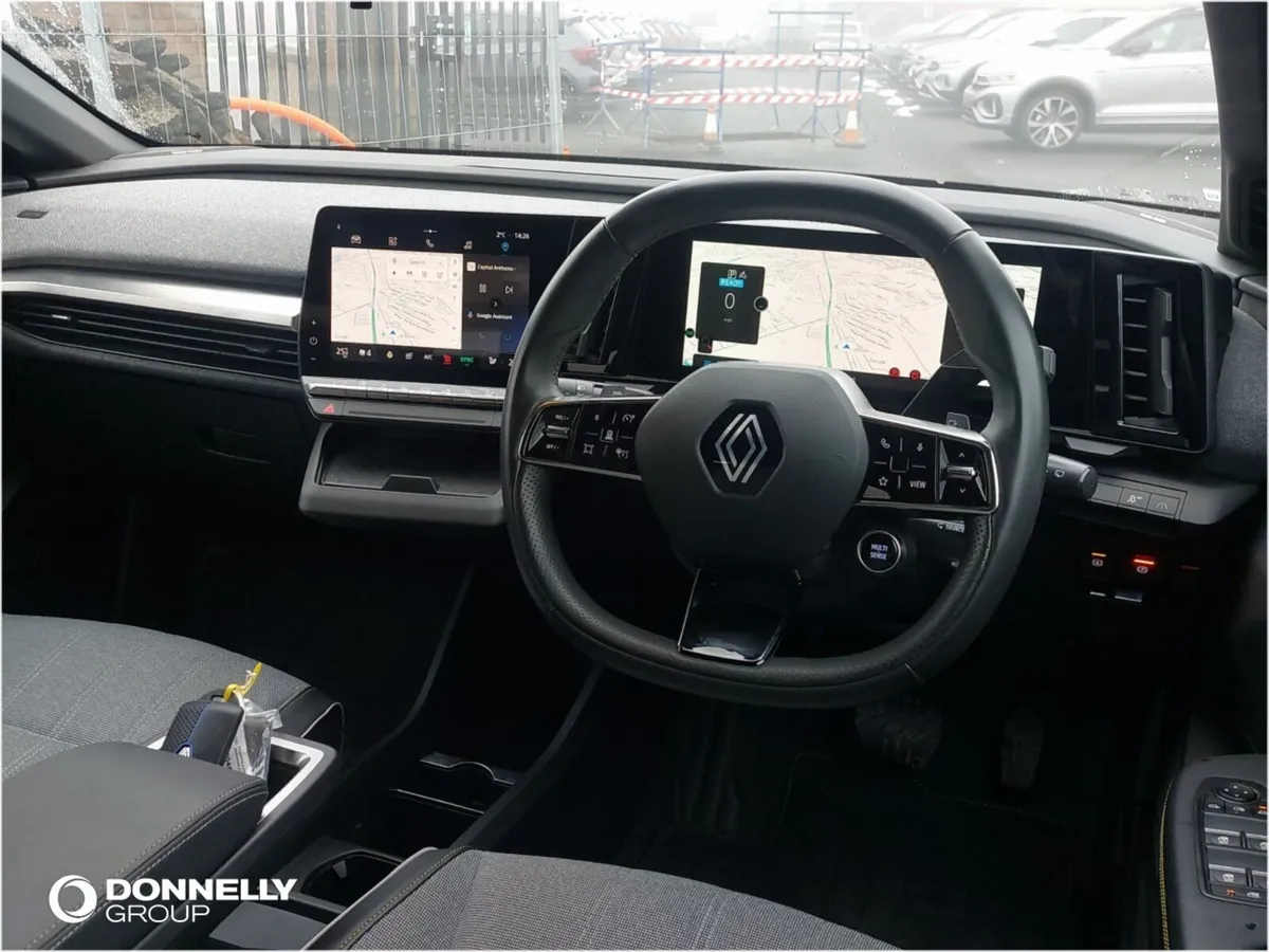 Renault Megane E-Tech Hatchback Special Edition La - Image 4