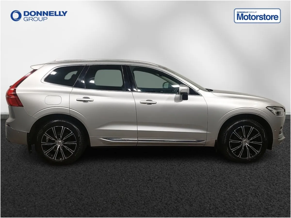 Volvo XC60 Diesel Estate Inscription - Image 3
