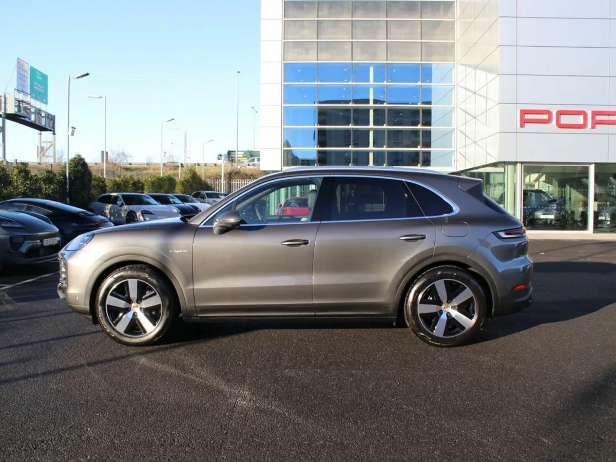 Porsche Cayenne E-Hybrid - Image 4
