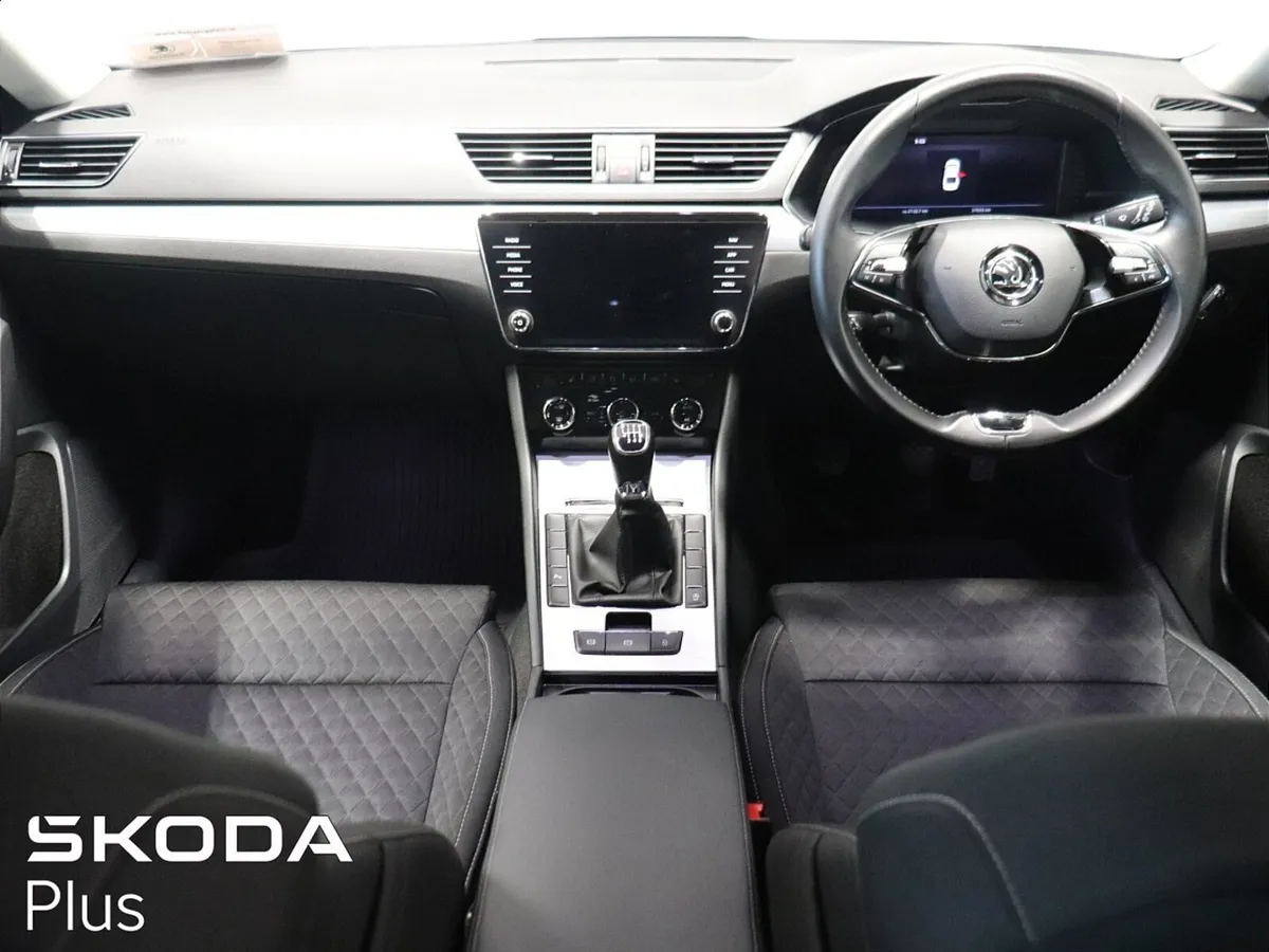 SUPERB  AMBITION 2.0 TDI 150 BHP - Image 2