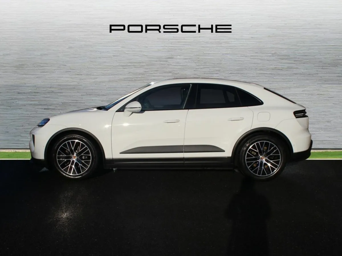 Porsche Macan Electric - Image 4