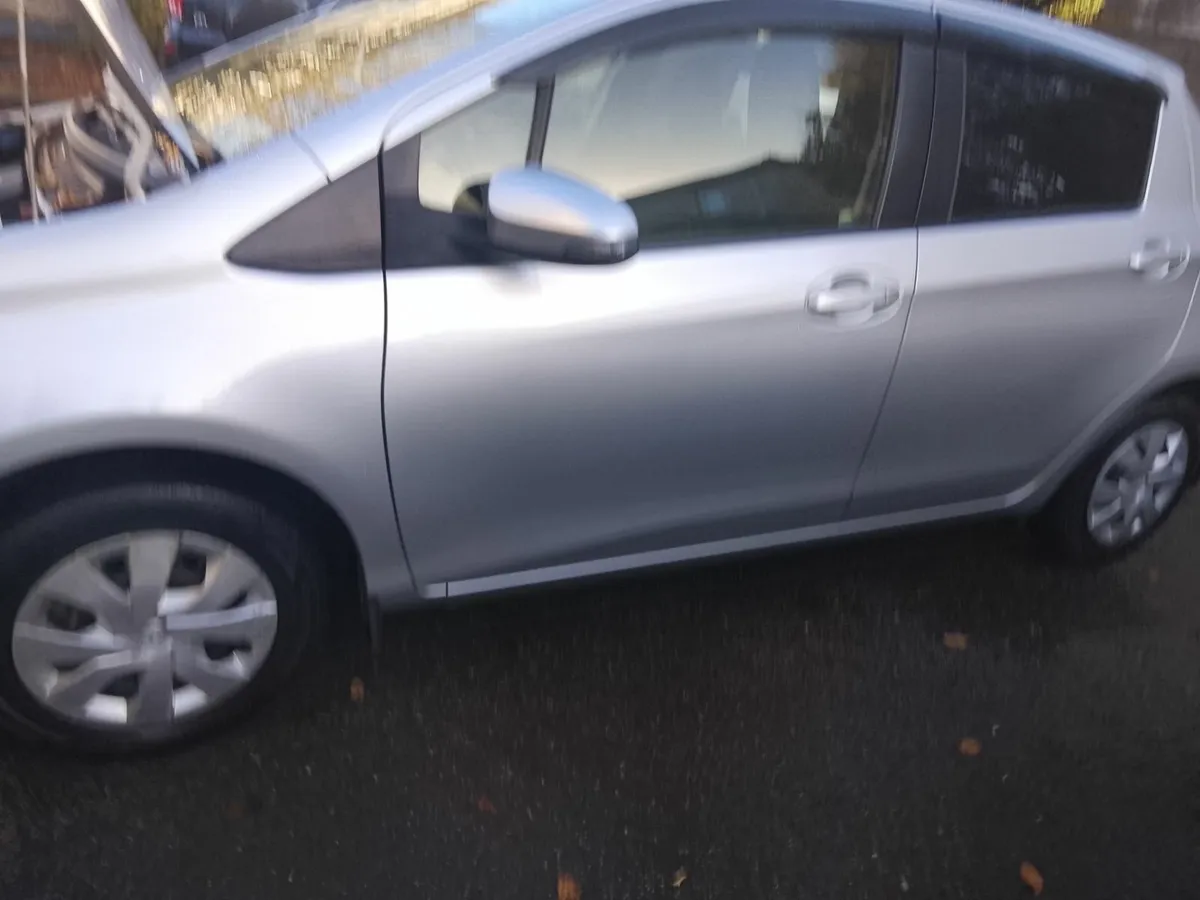 Toyota Vitz 2015 - Image 2