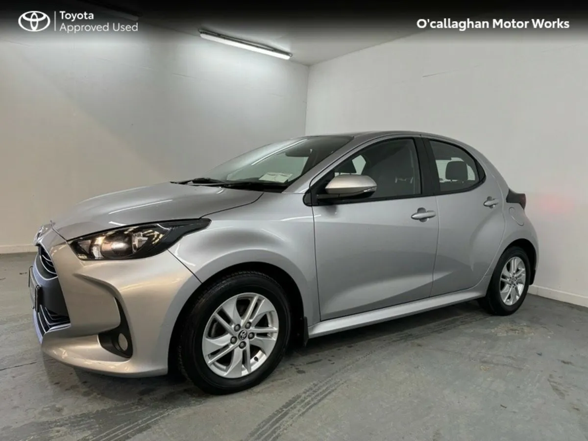 Toyota Yaris 1.0 LUNA 4DR - Image 2