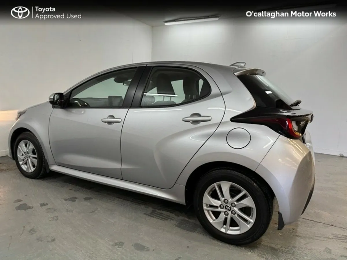 Toyota Yaris 1.0 LUNA 4DR - Image 3