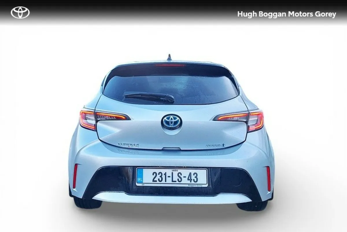 Toyota Corolla LUNA SPORT HB 4DR AUTO - Image 4