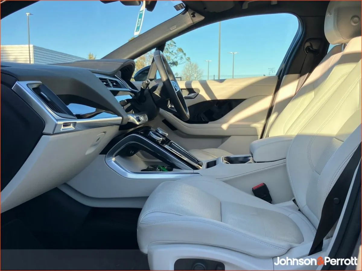 Jaguar I-Pace EV400 Auto Black Edition Remainder o - Image 4