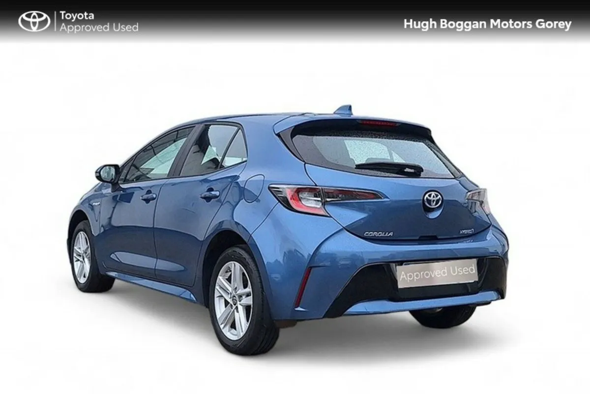 Toyota Corolla HYBRID LUNA H/B 4DR AUTO - Image 2