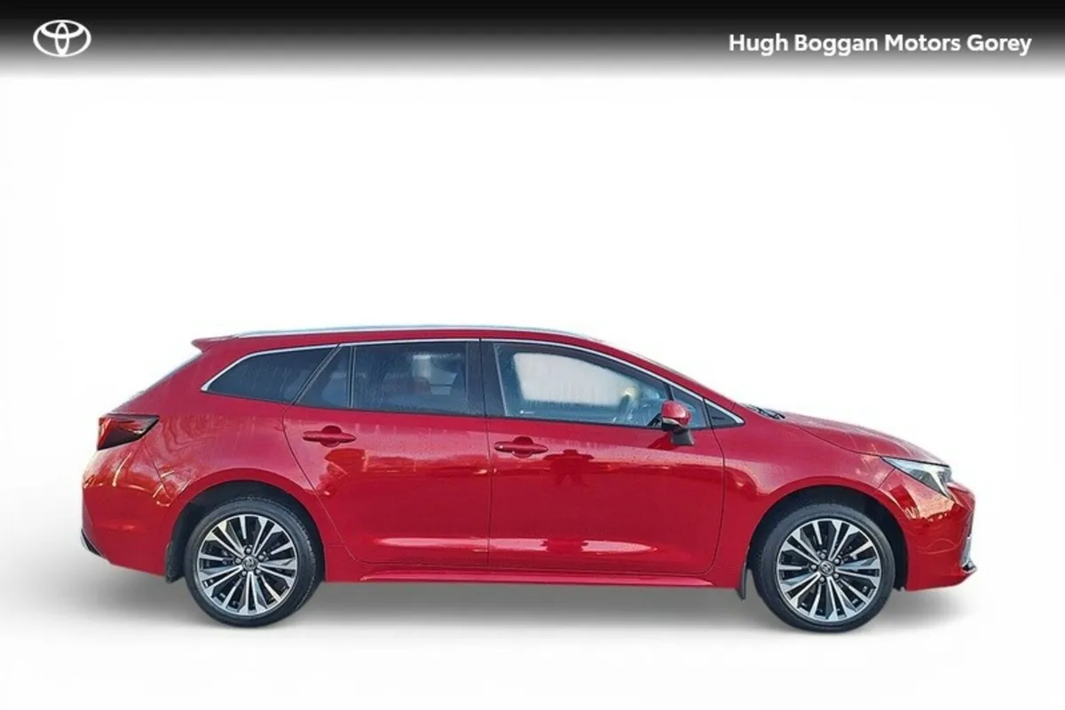 Toyota Corolla HYBRID SOL TS 4DR AUTO - Image 3