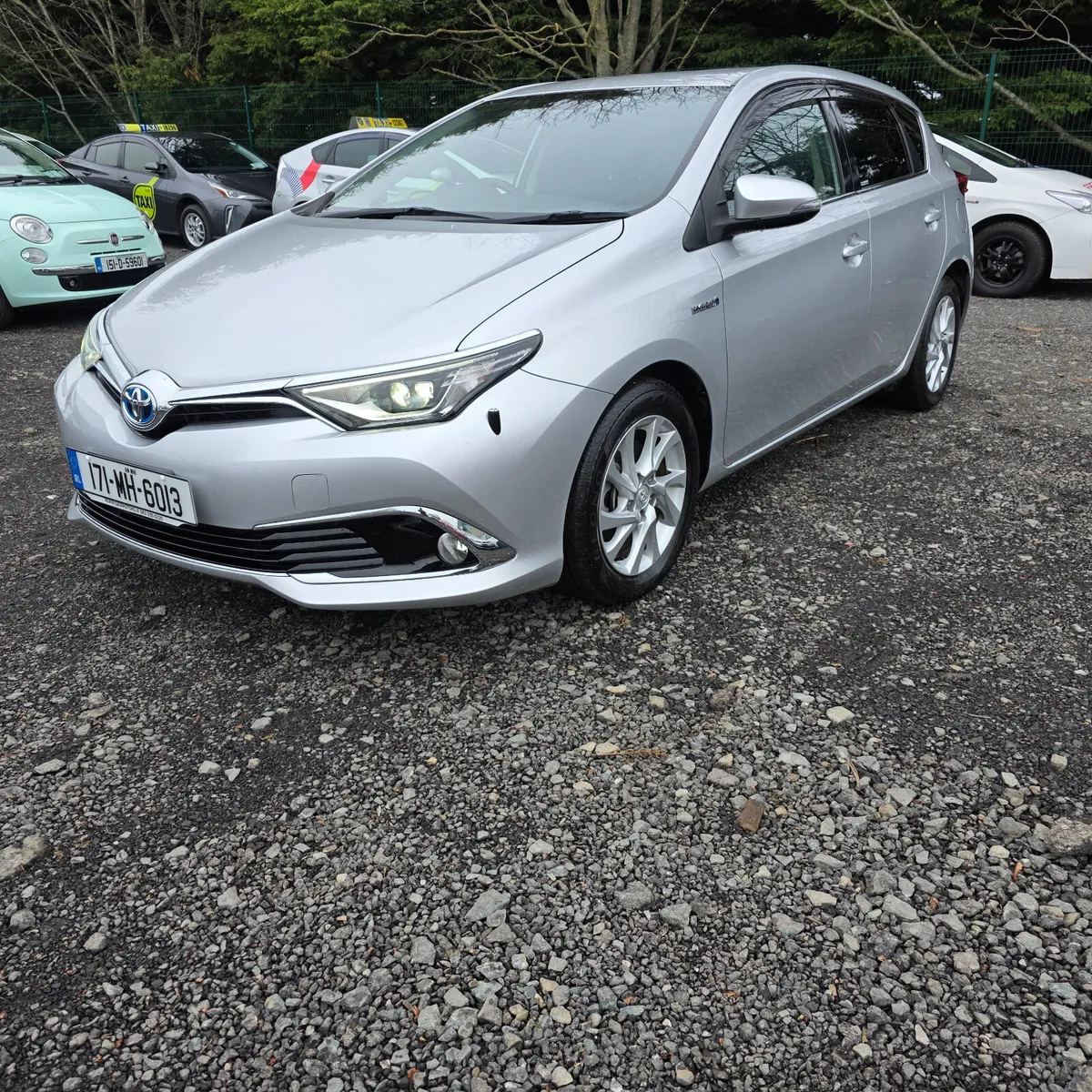 Toyota Auris Hybrid Automatic Low Miles 2017 - Image 4