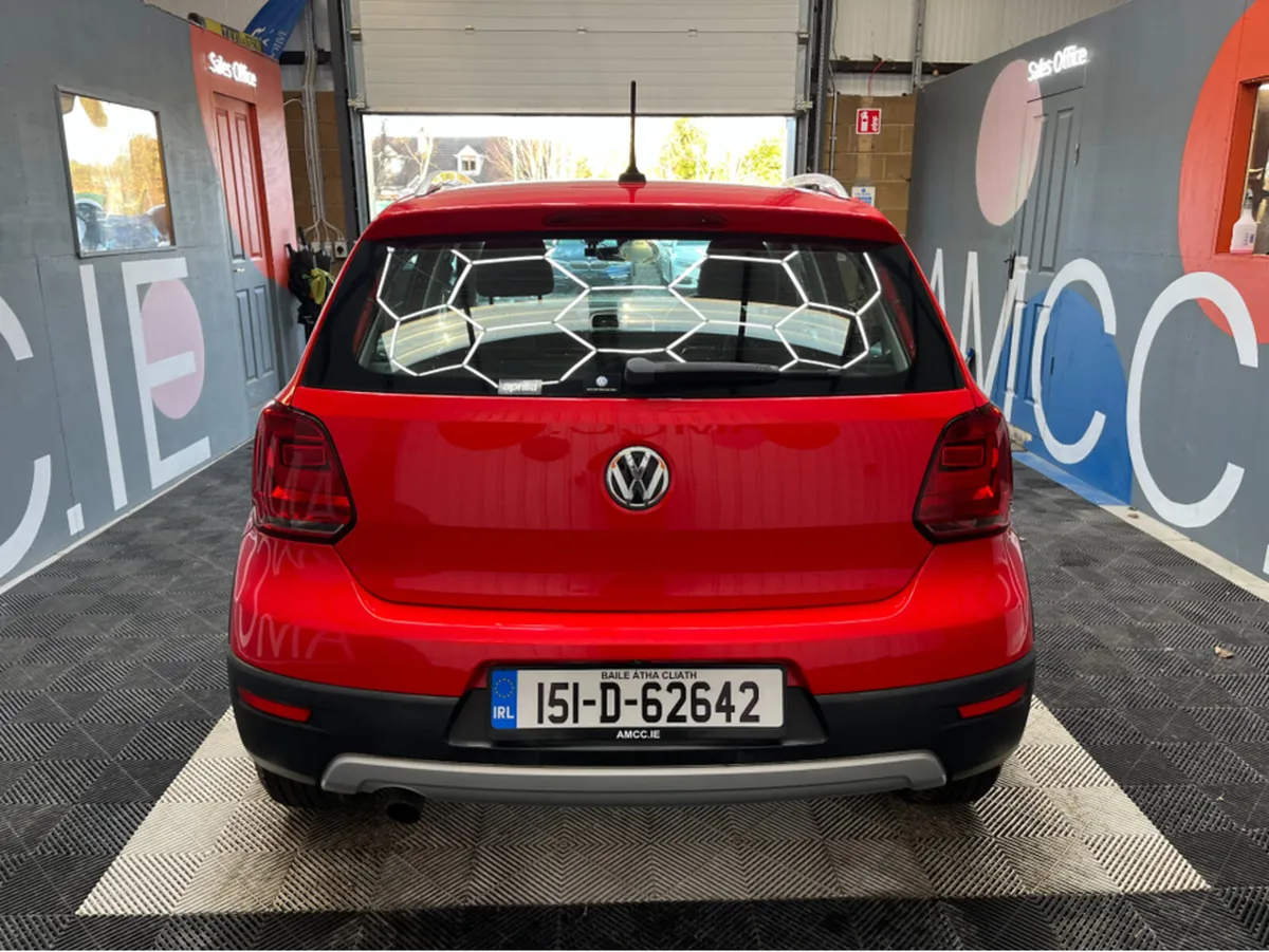 Volkswagen Polo €11950! 2015 VOLKSWAGEN POLO CROSS - Image 3