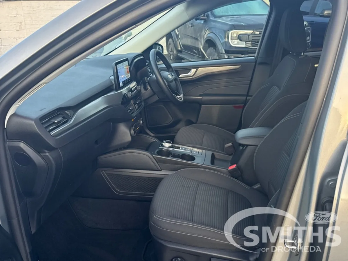 Ford Kuga TITANIUM 2.5 PHEV 225PS - Image 3